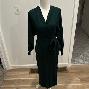 Elegant Wrap Midi Dress by [Brand] - Dark Green